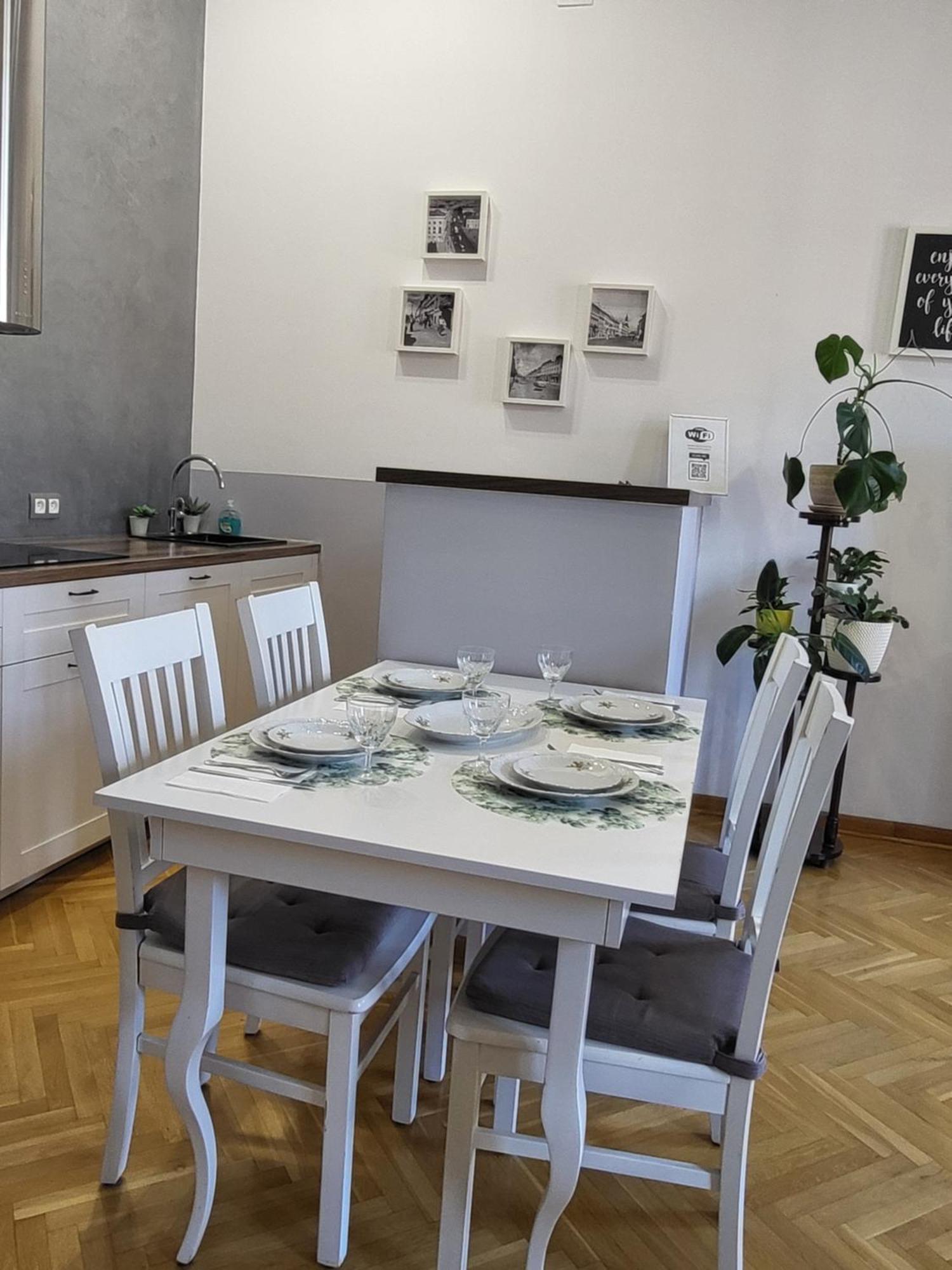 Novo Mundo Appartement Warschau Buitenkant foto
